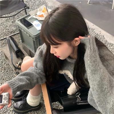 首相官邸前的人们